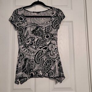 Sequins & glitter sparkle-Gathered neckline-Handkerchief hem -Stretch-Size Small